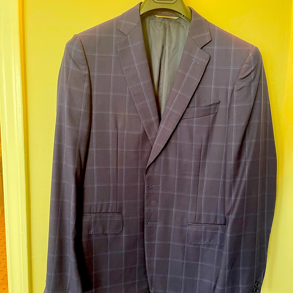 Canali woven suit. 52l. Very high quality.